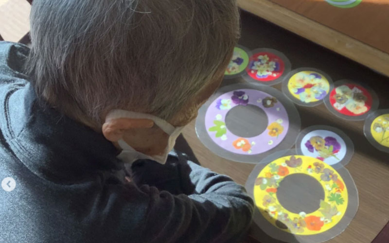 ご利用者様と作品作り